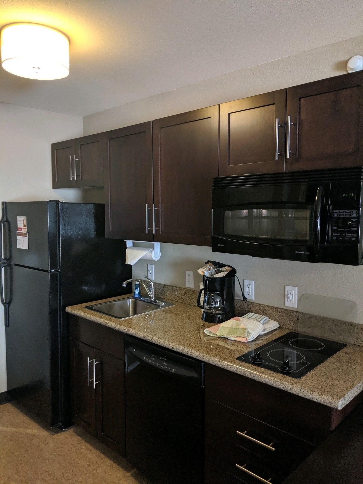 Hawthorn Suites By Wyndham Williston Εξωτερικό φωτογραφία