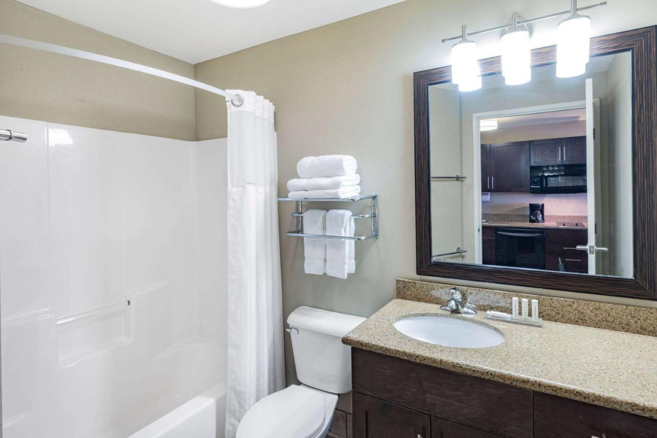 Hawthorn Suites By Wyndham Williston Εξωτερικό φωτογραφία