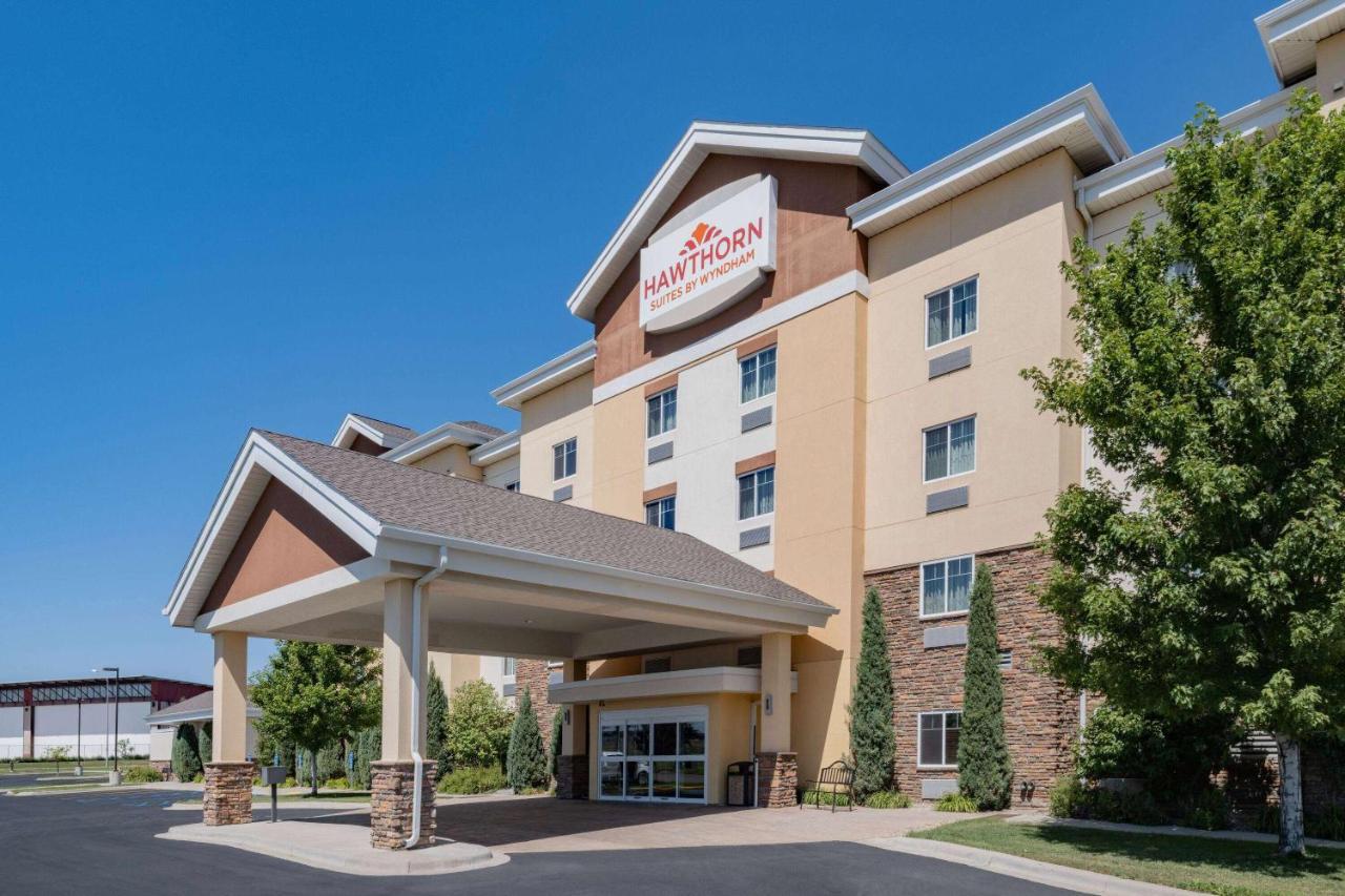 Hawthorn Suites By Wyndham Williston Εξωτερικό φωτογραφία