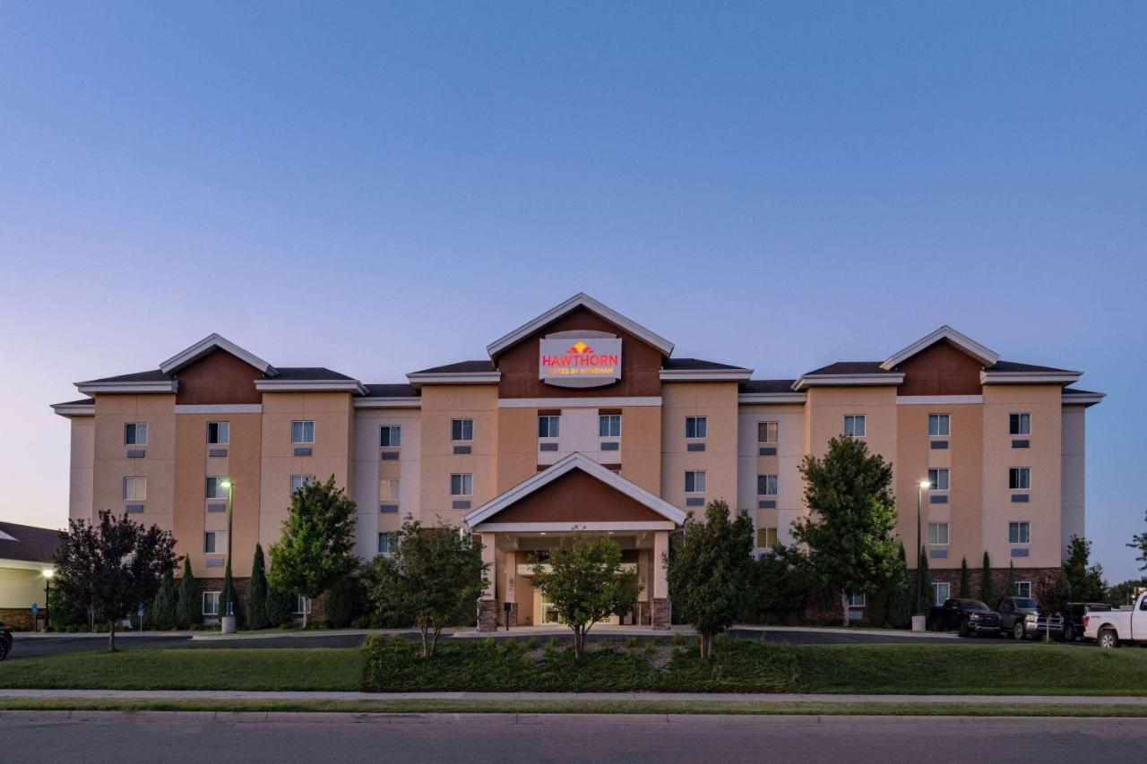 Hawthorn Suites By Wyndham Williston Εξωτερικό φωτογραφία